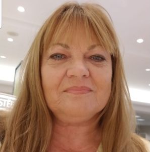 Meet your Posher, Delynn